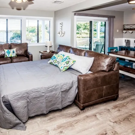 Top Rated, Waterfront Condo at 19MM Amazing Views! Prime Location! Boat Slip!
