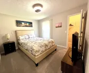 Cozy home with AC and WiFi in beautiful Flowery Branch - 3-Star