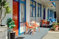 Baileys Parkside Motel by VetroBlu - Motels