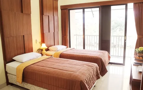 Puncak Raya Hotel