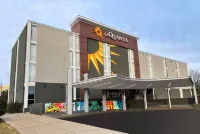 La Quinta Inn & Suites by Wyndham Tulsa Downtown/Route 66