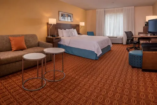 Baymont by Wyndham Chambersburg - parking