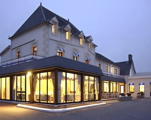 Hotel Les Treize Assiettes - Mont Saint-Michel Bay 망슈 호텔