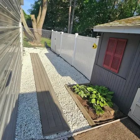 Cozy 1 bedroom basemant apt with private entrance and AC in the heart of Salem