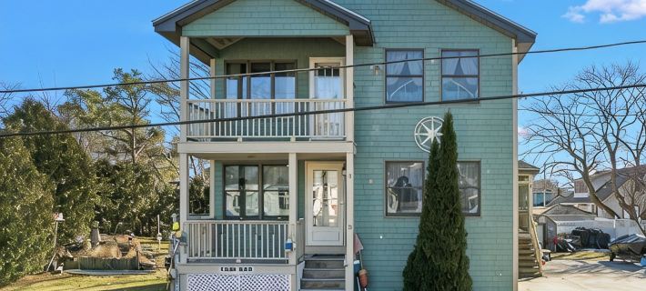 "Tide Vibes" at Ferry Beach - a 4 Bed/3 Bath Spacious Retreat for 13! Hotels in Saco
