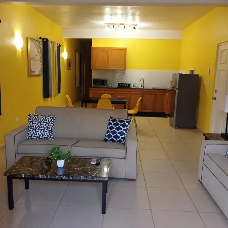 Charming 1-bedroom apartment with AC and WiFi in gorgeous Philipsburg