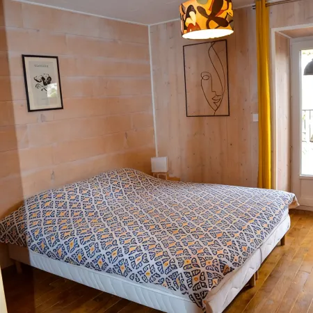 Warm place for a course or long stay 5 minutes walk from the lake