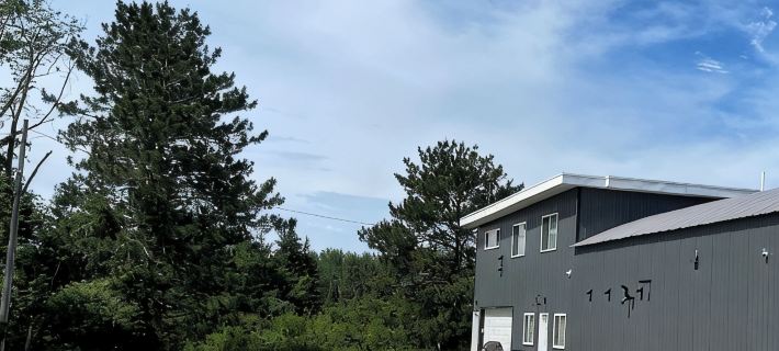 Beautiful modern 2 bedroom apartment, near trails, with big parking lot Hotels in Ely