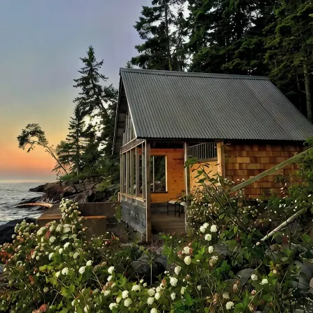 Artisan-crafted Magic on Lake Superior between Lutsen and Grand Marais