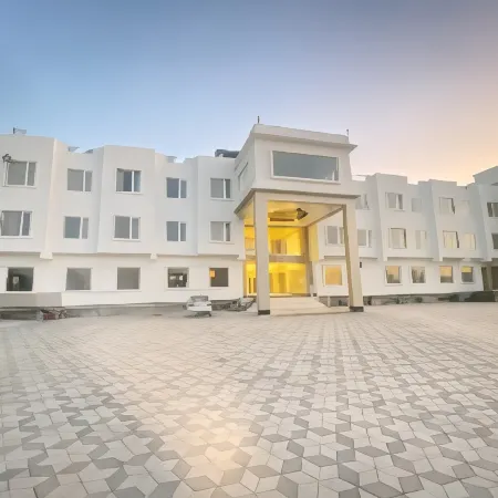 Hotel Anant Resort