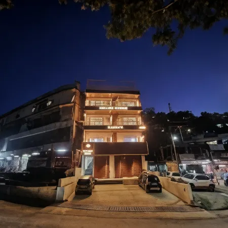 Raina's BnB