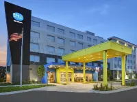 Tru by Hilton Troy Detroit Hotels in Troy