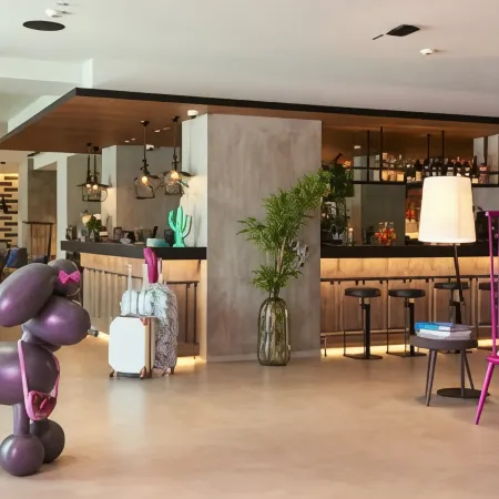 Moxy Patra Marina