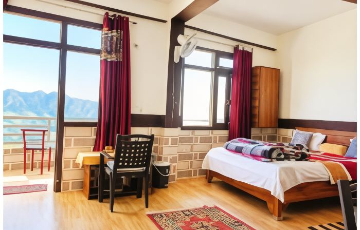 Goroomgo Himalaya Darshan Berinag