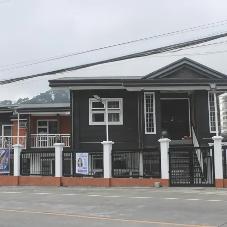 Gibraltar Inn