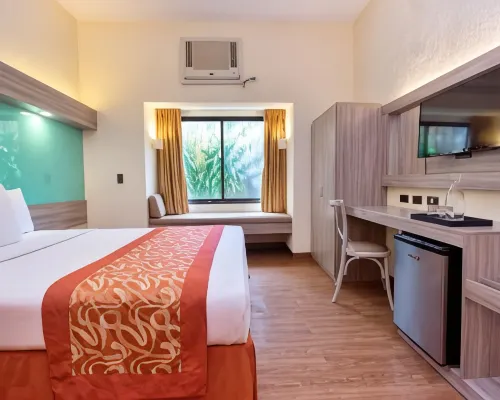 Microtel by Wyndham Boracay Hotel berhampiran Pantai Diniwid