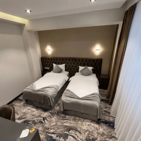 UNIQUE Airport Hotel