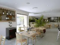 أسبيكت سينترال Hotels near محطة كيرنس المركزية