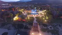 Cerritos Surf Town - Beach Front Property - Meerblick