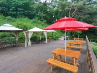 Jecheon Pentel House Hotels near Baeglyeonsa