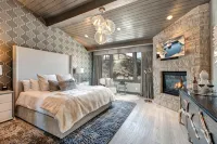 SPECTACULAR LUXURY SKI-IN / OUT HOME W/ SHUTTLE SVC. AMAZING SUMMER VIEWS. -  Privatzimmer