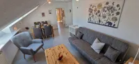 Schöne 3 Zimmer Wohnung mit Klimaanlage, Zentral und Naturnah - Wi-Fi