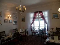 Dolphin Guest House - breakfast