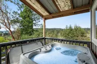 Deer Harbor Cottages - Bathtub