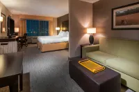 Holiday Inn Express & Suites HAYS by IHG