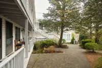Cozy Nautical Getaway in Cape Neddick - Homestays