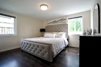 Beautiful Lake View Villa 3 bedroom 2 bathroom. - balcony
