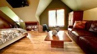 Unit 1 Historic Irvine Park House near West 7th Bars, Restaurants, Xcel, River - Boutique