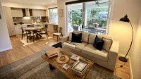 Self Contained Cottage in Bowral with Fireplace - Country Houses