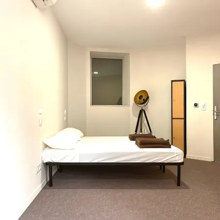 Hostel Flamingo Nîmes Gare Centre