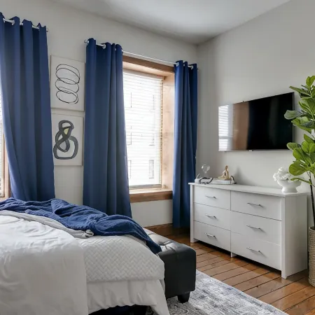 Cozy, Spacious Home Downtown Close to Night Life