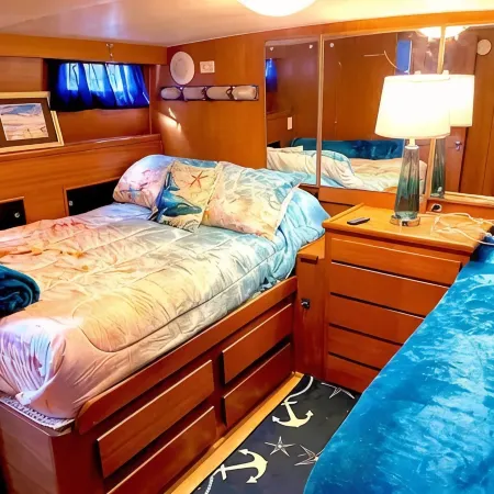 Boatel California Stay on a 40’ Boat - Best Location in Ventura Harbor Gr8 Views