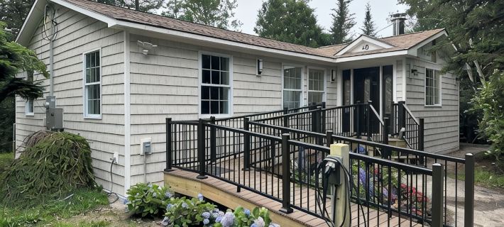 Luxury 3/2, Wheelchair Access, Hot Tub+Lift, Yard, Fireplace Walk to Lighthouse Hotels in Tremont
