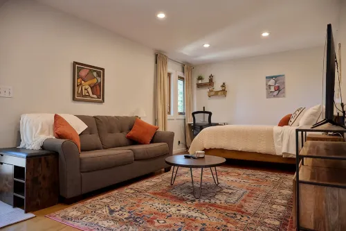 Peaceful Berkeley Hills Studio - Bay View + Private Deck + Prime Location - Homestays