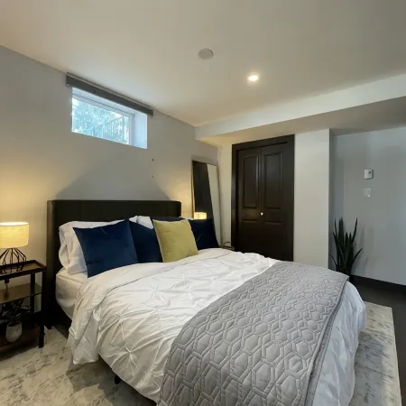 The Lux Den Speaks for itself. Cozy, bright self-contained basement suite