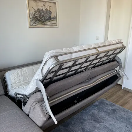 Great one-room apartment right on Greetsiel harbor