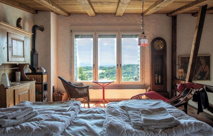 Spacious country house for group retreats in the Solothurn Jura