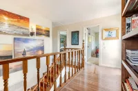 Cambria Victorian Castle: Walk to Beach, Village Shops, Wineries and Galleries!