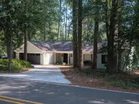 Ivy Kirk Cottage in the Village of Pinehurst - 홈스테이