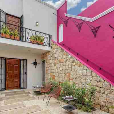 Casa Linda Hotel Exterior
