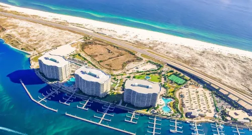 Gorgeous Lush 2 Bedroom Condo with Amazing Views and Endless Amenities - جاكوزي