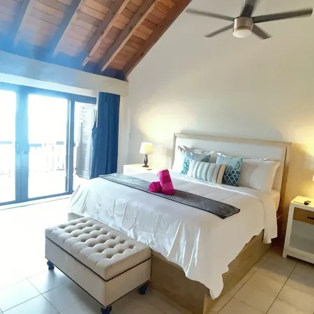 Sapphire Beach Resort Top Floor Villa