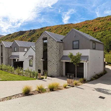 Shamrock Close - close to central Arrowtown
