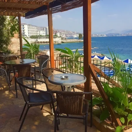 Kalemi's Beachside Hotel