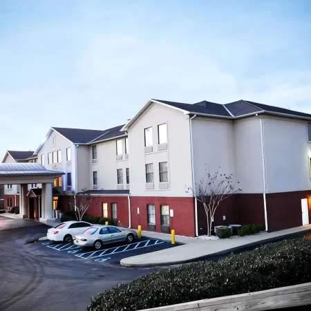 Comfort Inn & Suites Fultondale Gardendale I-65