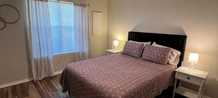 Charming 2-bedroom 2 bath duplex in the heart of Tyler! Hotel di Tyler